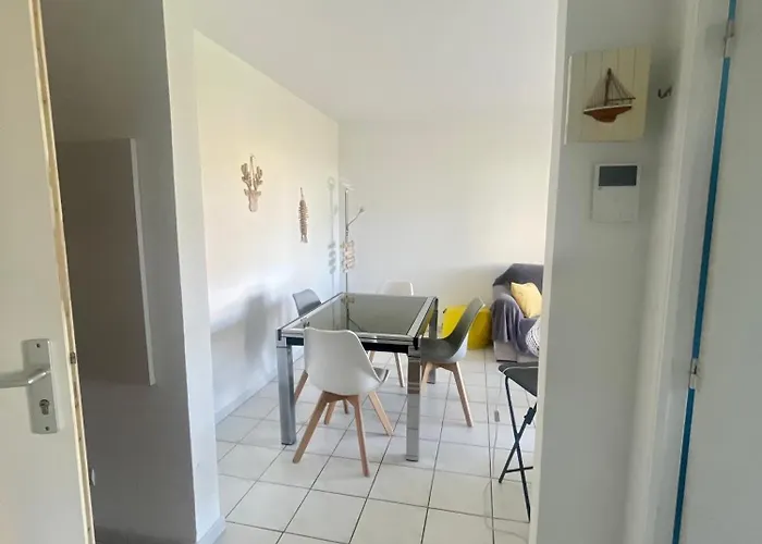 Joli Avec Piscine Antibes