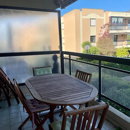 Appartement Joli Avec Piscine *