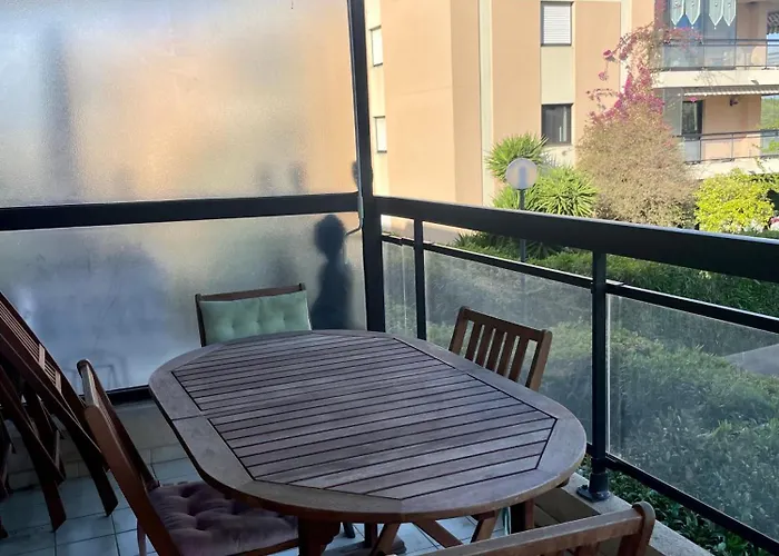 Appartement Joli Avec Piscine *